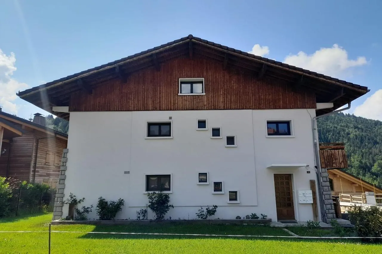 Cozy Apartment In The Village Center Saint-Jean-de-Sixt
